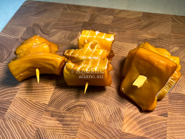 Шашлычок из кальмара х/к в Великом Новгороде