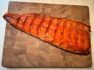 Шашлычок из кальмара х/к: Горбуша боковина х/к (юкола)