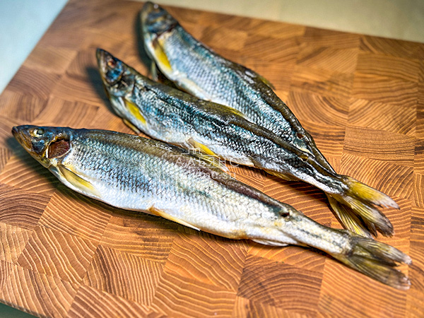 Корюшка без икры вяленая ГОСТ (крупная) в Великом Новгороде